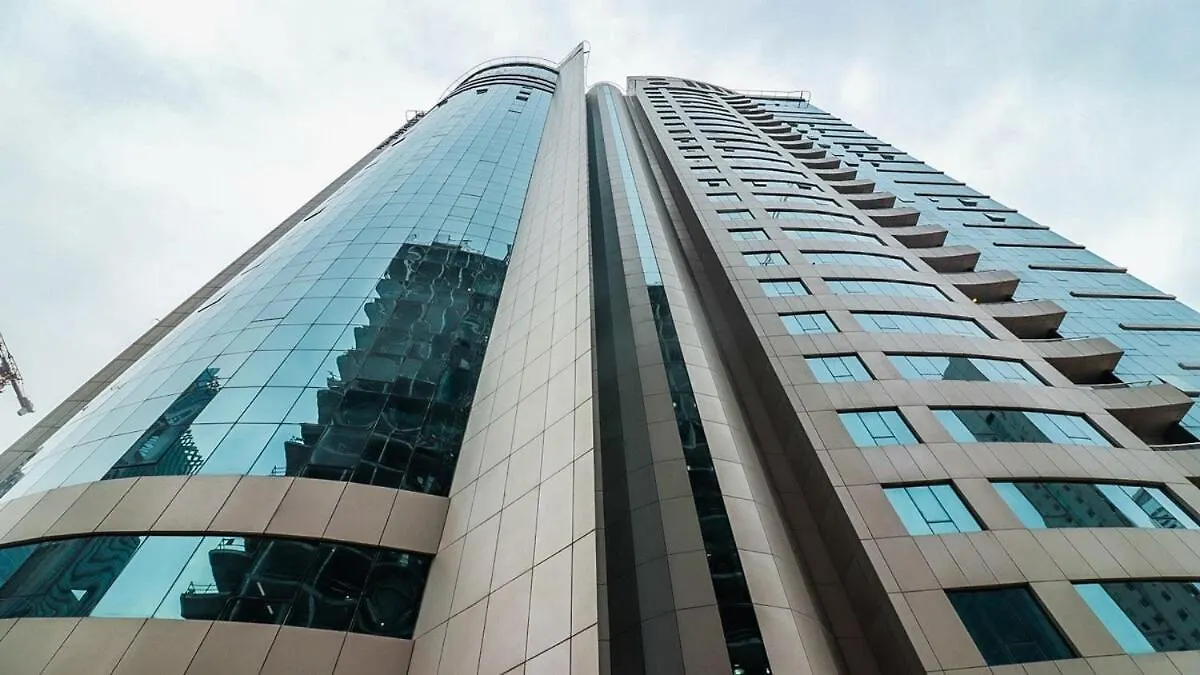 Elegant Studio Near Burj Khalifa Pool And Gym Dubai Apartment