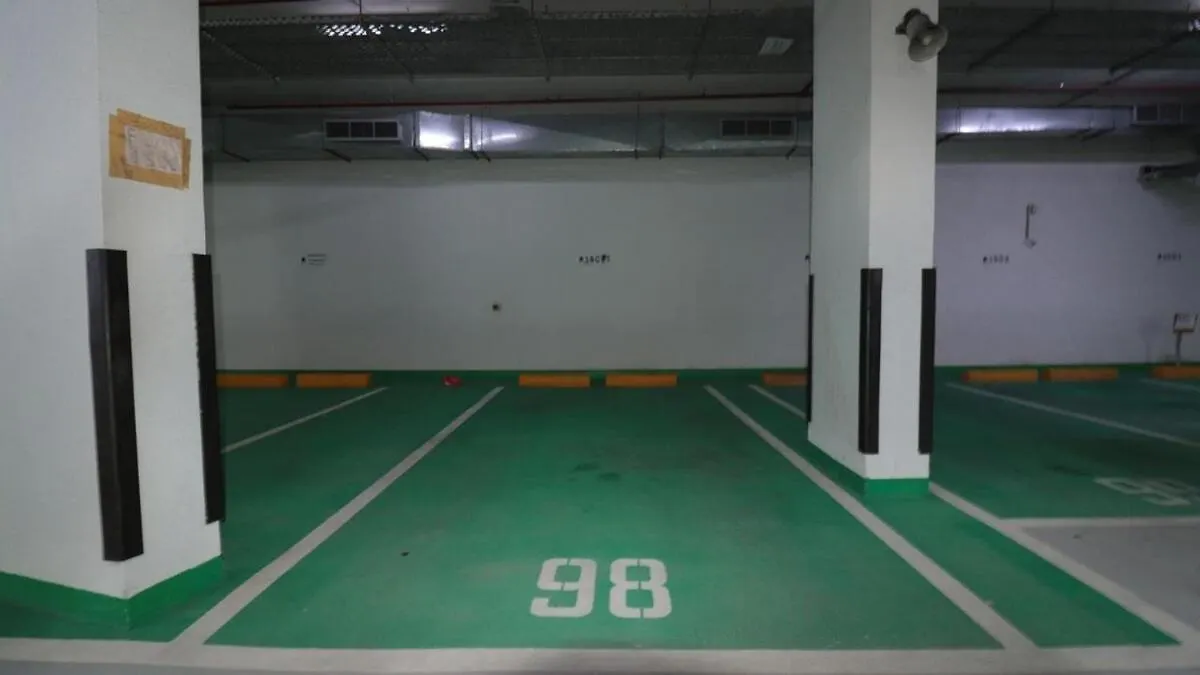 Elegant Studio Near Burj Khalifa Pool And Gym Dubai